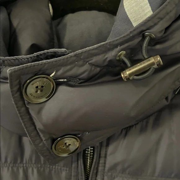 Burberry Checkered Down Puffer Vest (sz L) - Picture 4 of 14